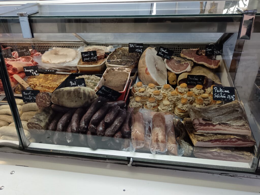 Vitrine de charcuterie